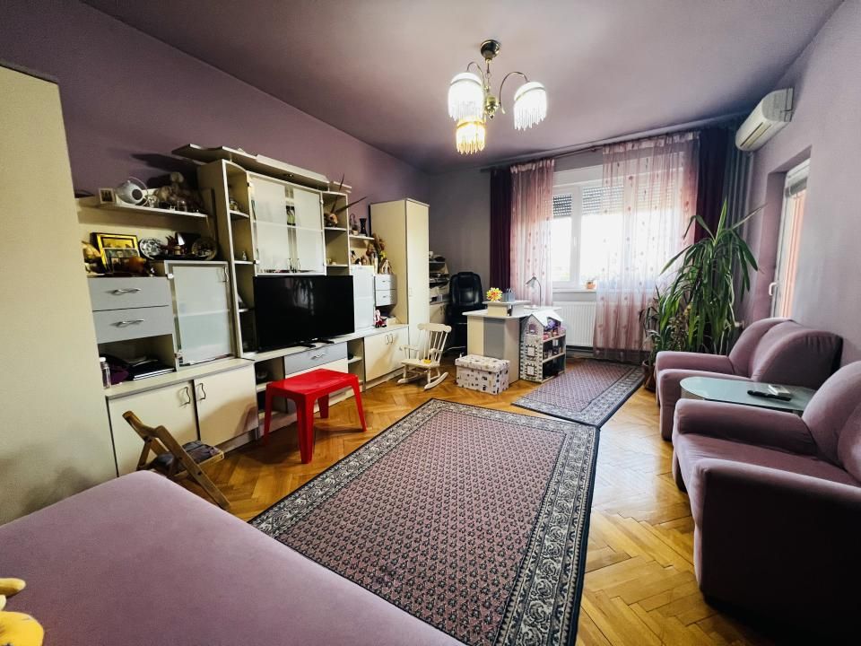 Vila cu 5 camere, 3 bai in Zona Cetatii Timisoara – fotografia 5 din 12