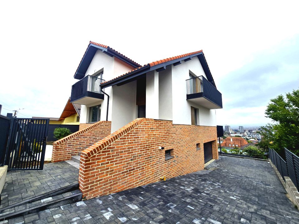 Casa individuală spațioasă cu garaj, D+P+E, 210mp utili, Dâmbul Rotund – fotografia 1 din 19