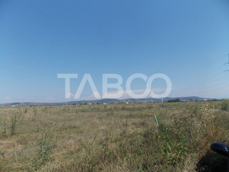 Teren extravilan 2400 mp in Mohu judetul Sibiu chiar la sosea – fotografia 2 din 3