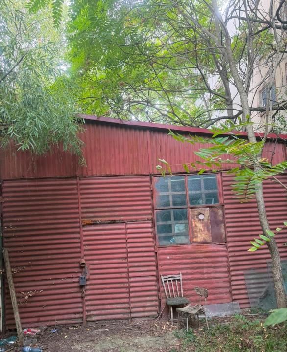 Hala zona Dristor, planul secund, productie, servicii auto etc. – fotografia 6 din 8