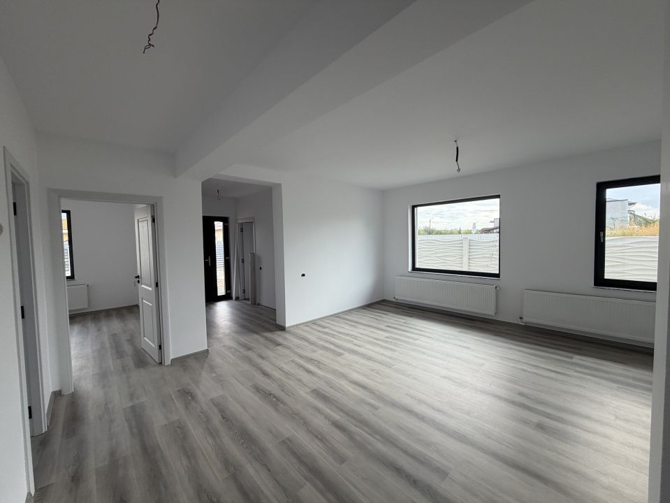 Casa parter, 96,93mp utili, teren 498mp, Preajba , zona Capsunarie – fotografia 7 din 14