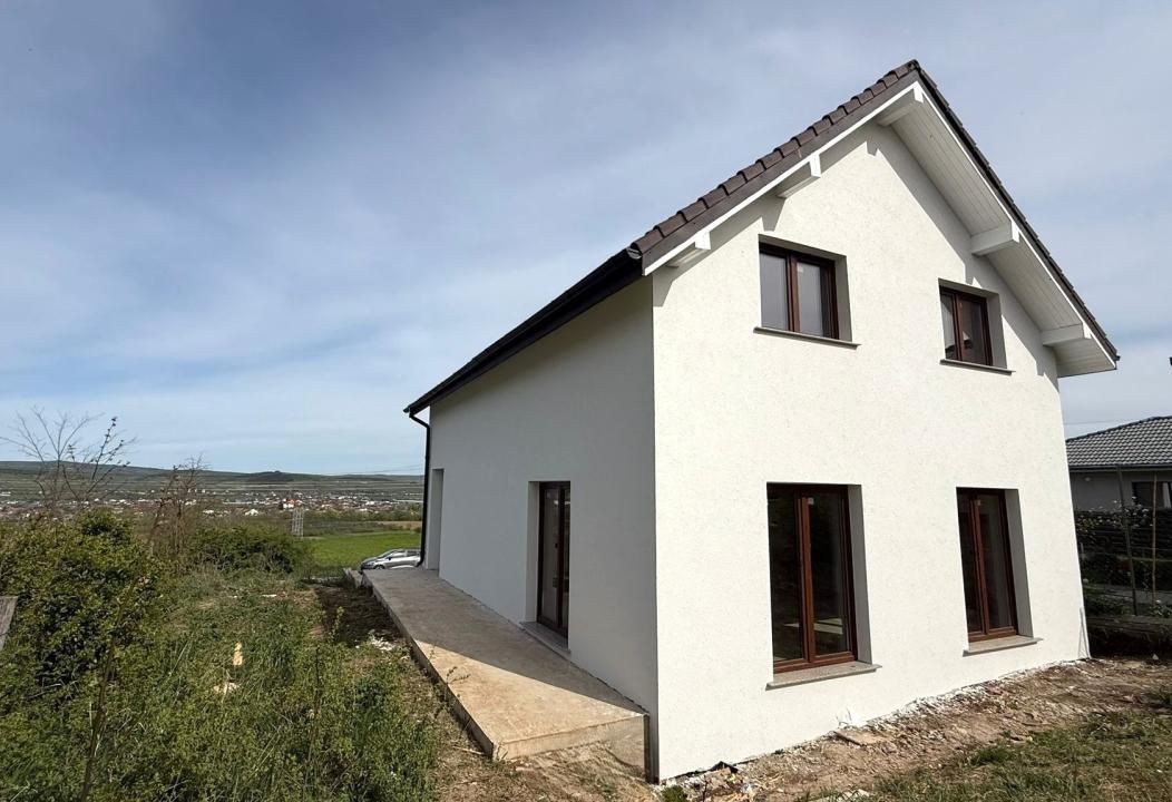 Casa individuala Jucu de Sus, garaj+2parcari, 3 dormitoare, 3 bai, gradina – fotografia 5 din 14