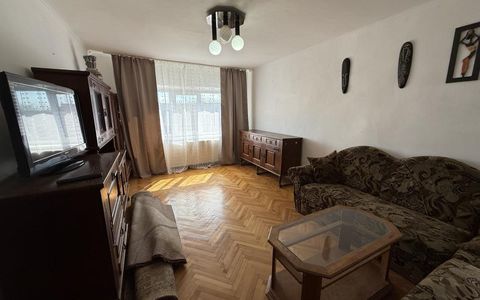 Apartament spatios, 3 camere, decomandat - Lipovei