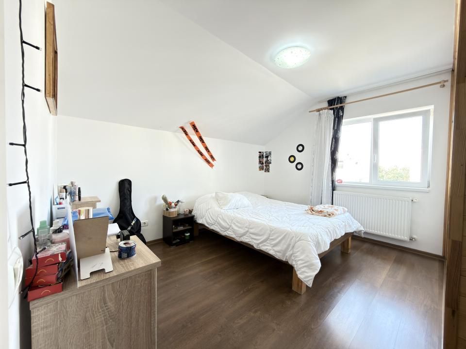 Apartament 3 camere, Semidecomandat, 57 mp utili, etaj 2 - Dumbravita – fotografia 1 din 11