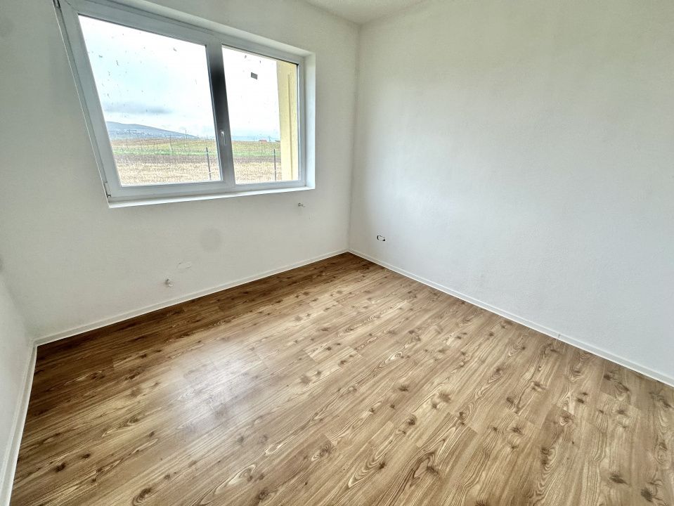 CASA NOUA I 4 CAMERE I 2 BAI I BUCATARIE I 500 MP TEREN I FINISATA I – fotografia 13 din 24