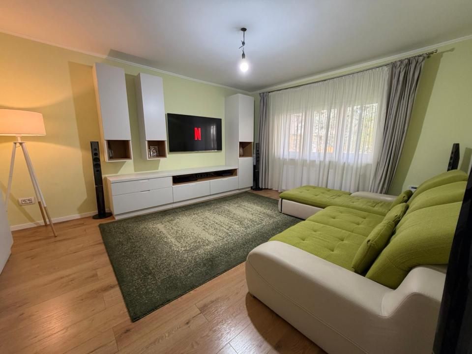 Apartament 3 camere complet renovat, garaj + parcare, aproape de centru – fotografia 7 din 11