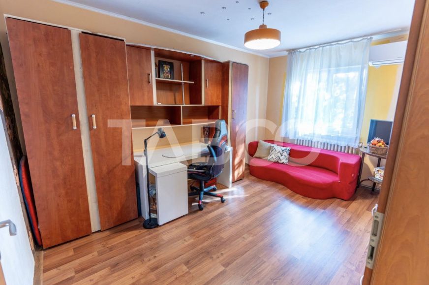 Apartament cu 3 camere si garaj de vanzare in cartierul Manastur – fotografia 7 din 8