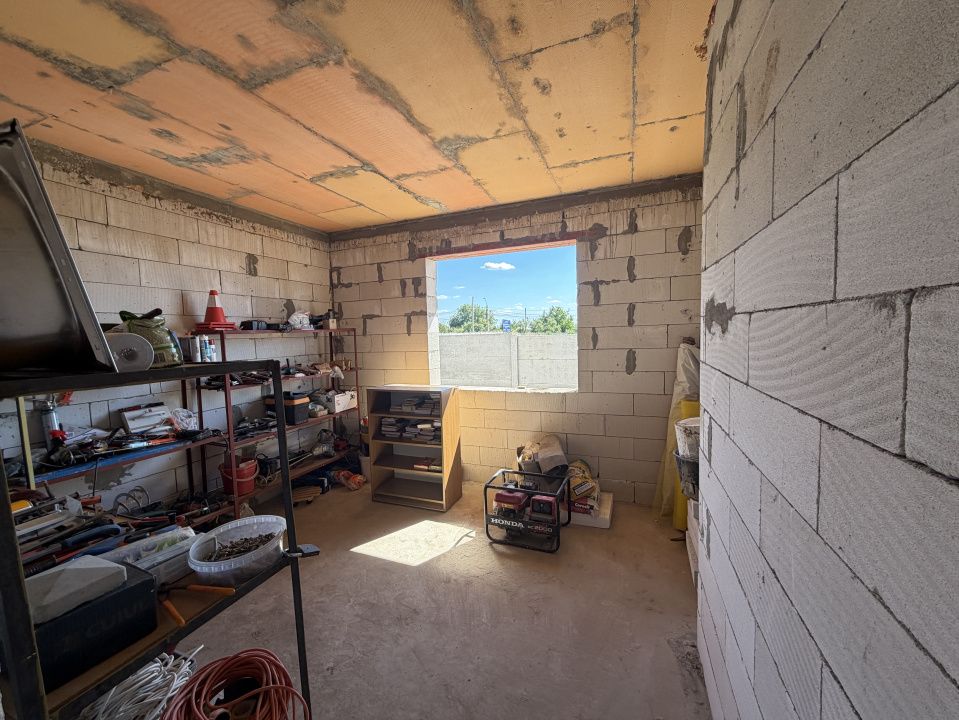 Casa la rosu pe  parter, 133mp utili, anexa 39mp, Carcea, zona profi – fotografia 11 din 12
