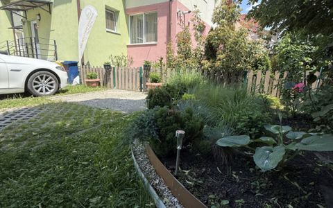 Casa alipită, 208mp utili, 304mp teren, zona PETROM, Baciu