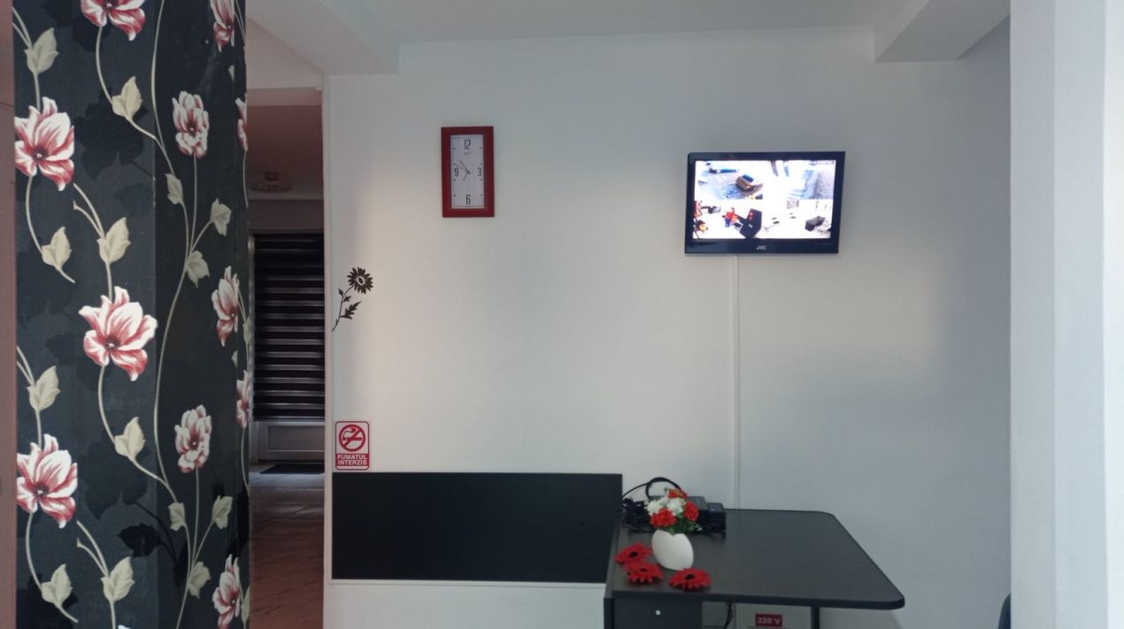 Spatiu comercial 50 mp utili ,parcare, zona centrala Eroilor – fotografia 9 din 12