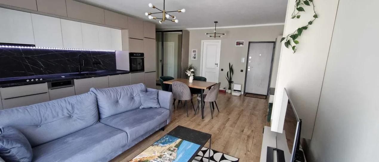 Apartament 3 camere, 70mp, mobilat complet LIFT, parcare, modern, zona Teilor! – fotografia 2 din 8