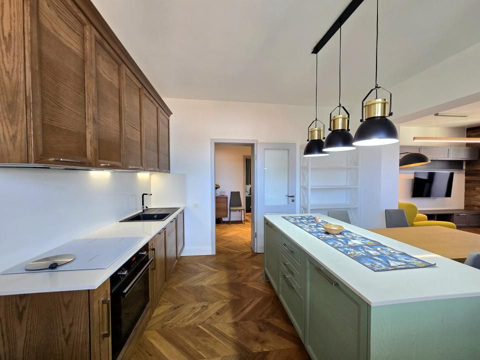 Apartament de lux 4 camere de închiriat – lângă UMF și Casa de Cultură – fotografia 3 din 25