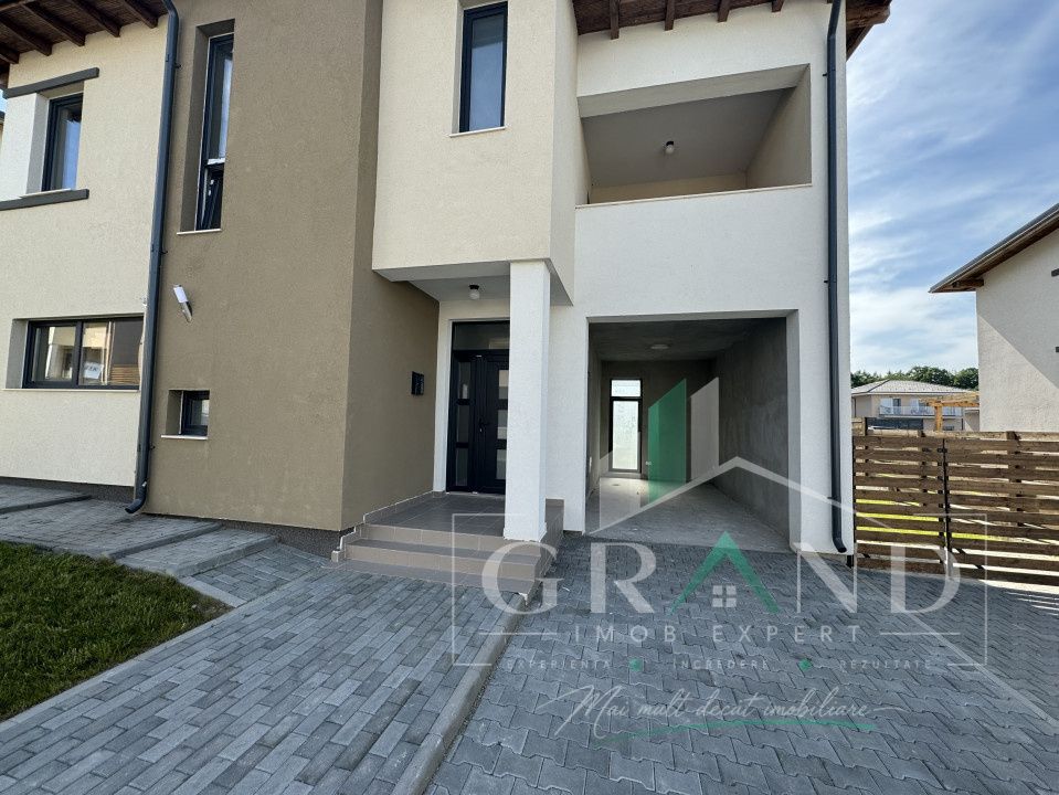 OPORTUNITATE!Casă individuală | 4 camere | 3 băi | Garaj | Terasă | Dezmir – fotografia 31 din 36