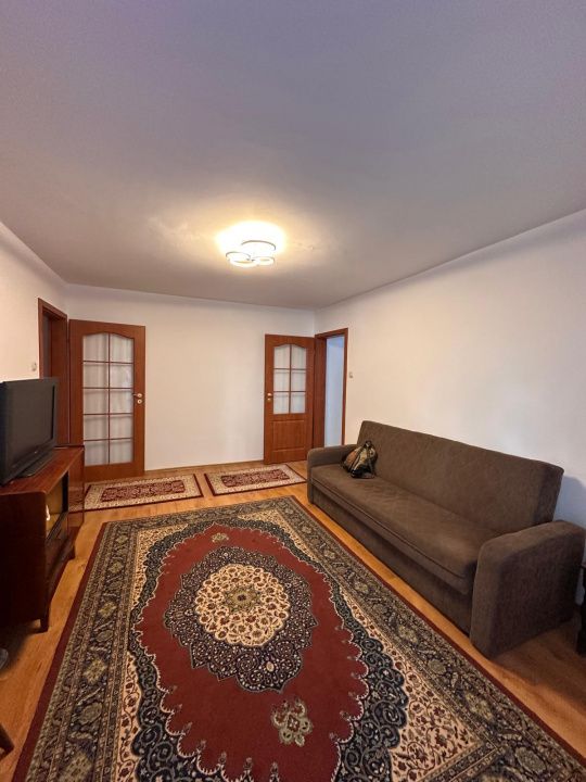 Apartament 3 camere de vânzare în Tomis Nord – etaj 1/4, centrală pe gaze – fotografia 2 din 15