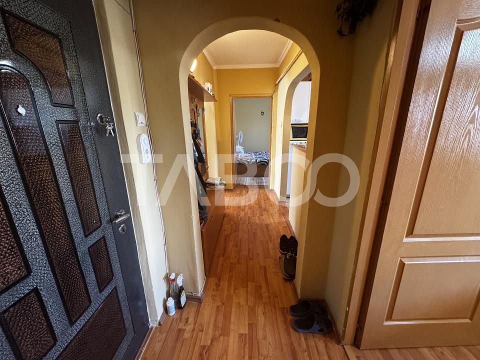 COMISION 0 - Apartament 4 camere 2 bai pivnta si balcon 8 mp Cisnadie – fotografia 18 din 19