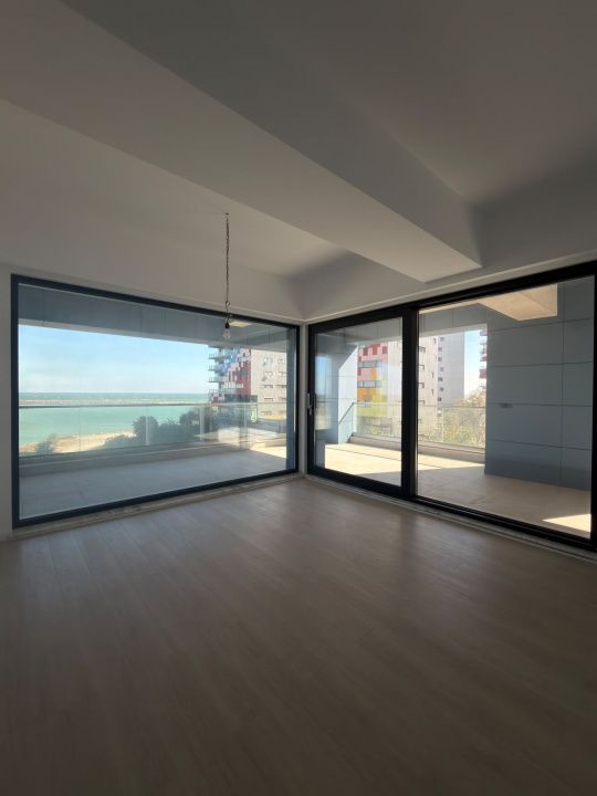 EXCLUSIVITATE Apartament PREMIUM CU VEDERE FRONTALĂ LA MARE – FALEZA NORD – fotografia 46 din 55