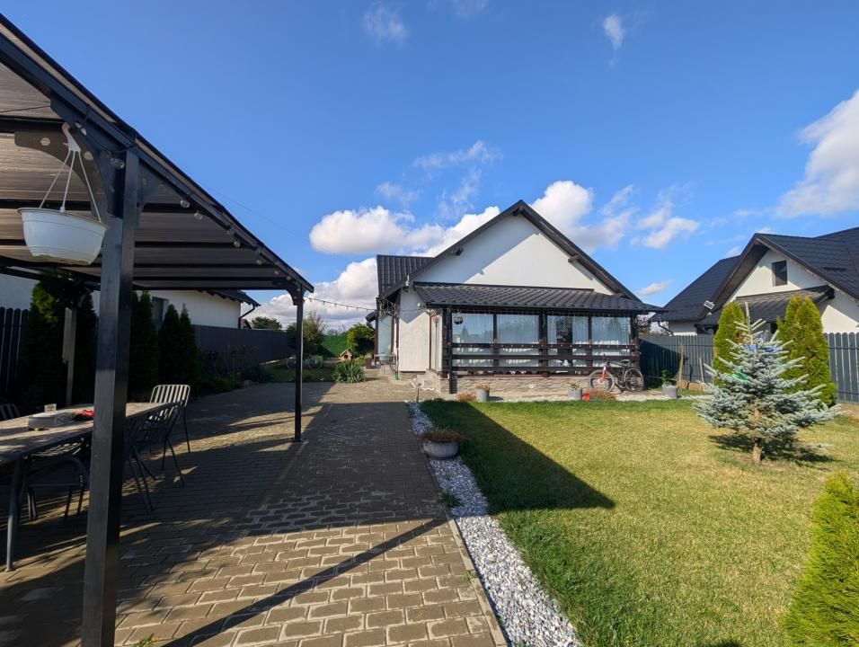 Casa Lilieci amenajata modern, mobilată - utilata – fotografia 1 din 13