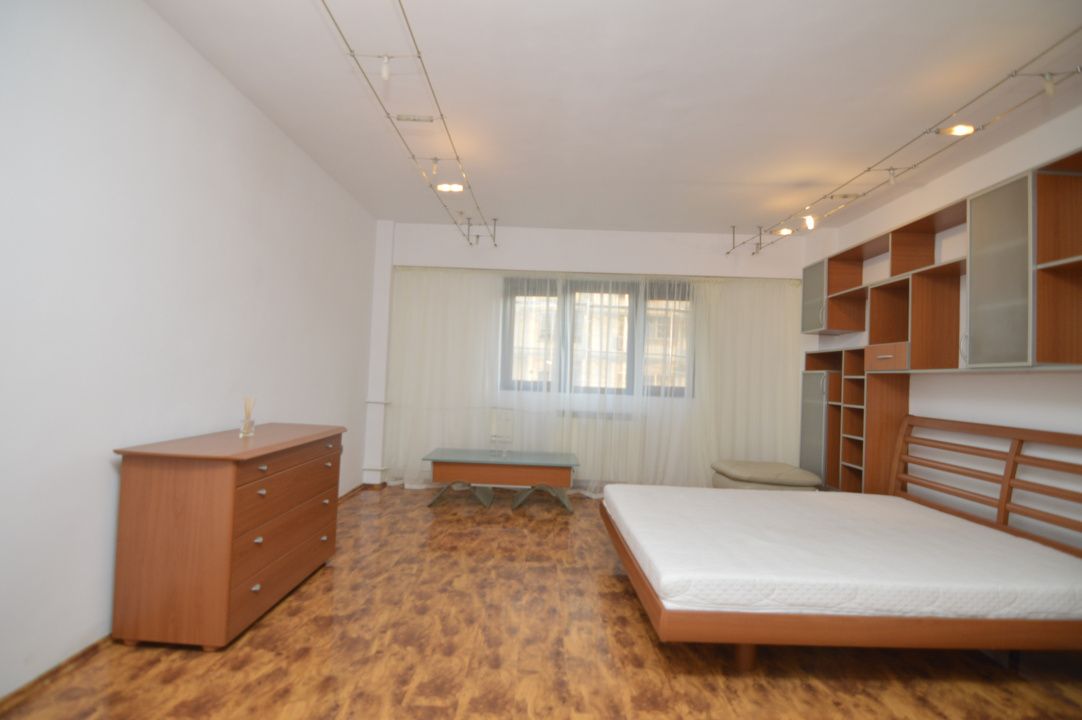 INCHIRIERE APARTAMENT 3 CAMERE UNIRII-CAMERA DE COMERT – fotografia 6 din 21