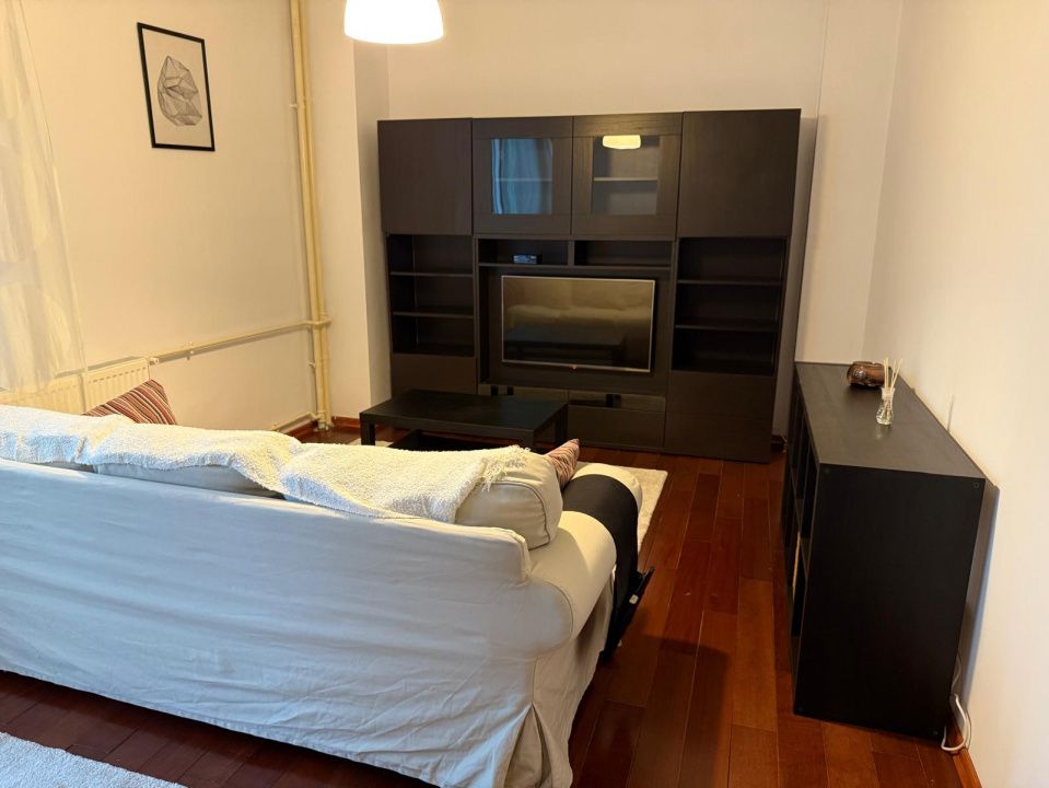 Titan/ 2 camere/ Noor/ Basarabia/ Costin Georgian/ bloc 2008/ 3 balcoane – fotografia 4 din 21