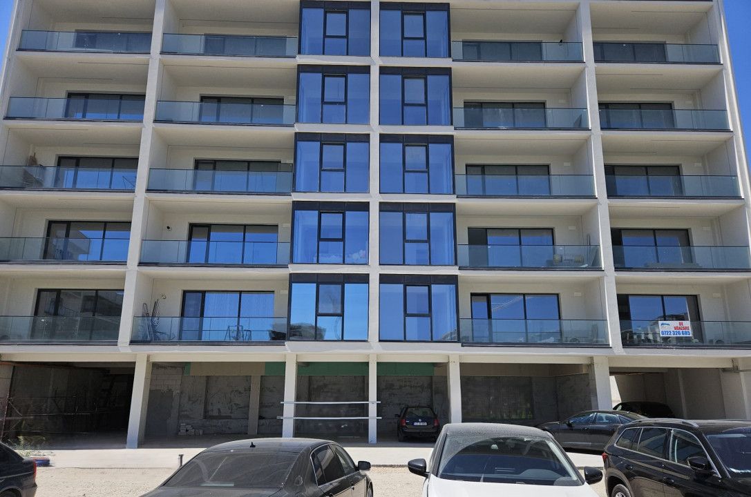 Apartament 3 camere Zona Mamaia Nord- la 200 m de plaja – fotografia 3 din 16
