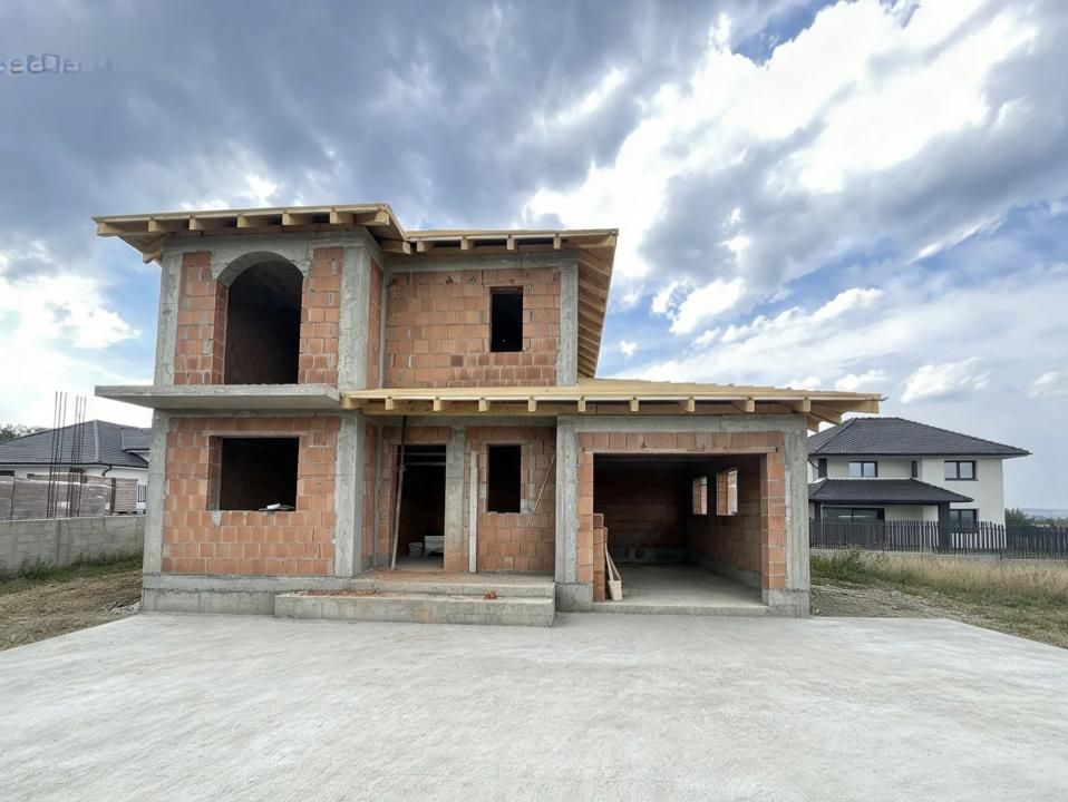 Casă individuală de vânzare în Cisnădie – Teren 480 mp – fotografia 3 din 10