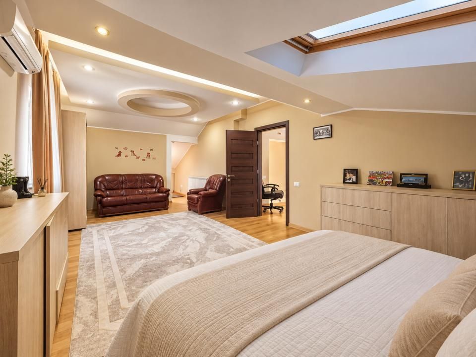 Proprietate exclusivistă cu piscină, garaj și teren de 900 mp – fotografia 20 din 24