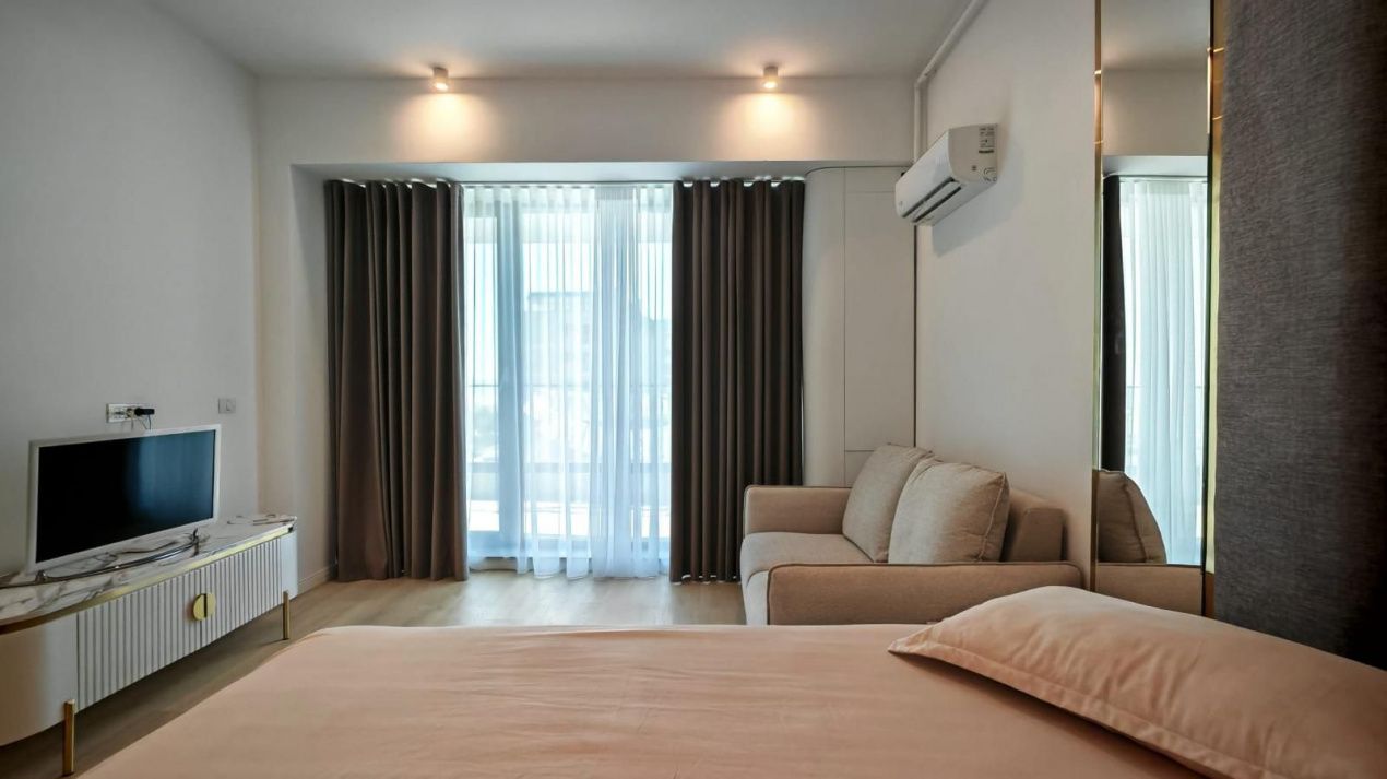 Studio spațios cu balcon mare și vedere laterală la mare în Tomis Vila – fotografia 13 din 15