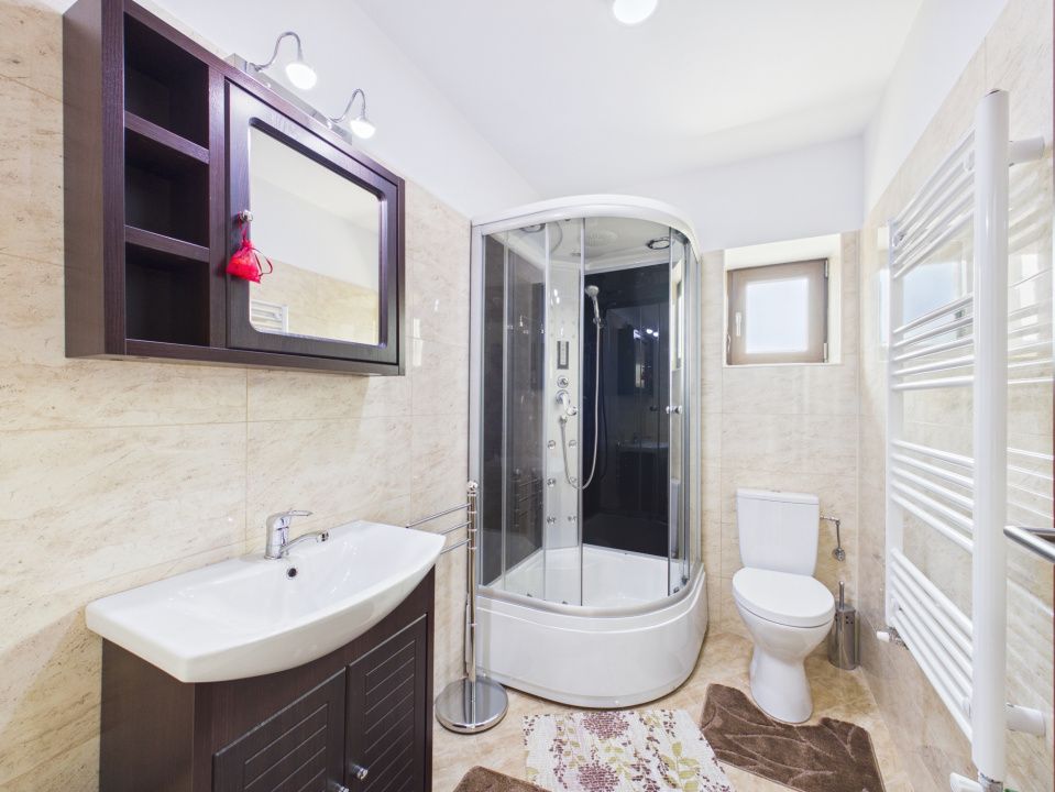 Casa cu priveliste de vis si potential turistic de pensiune in zona Bran – fotografia 16 din 46