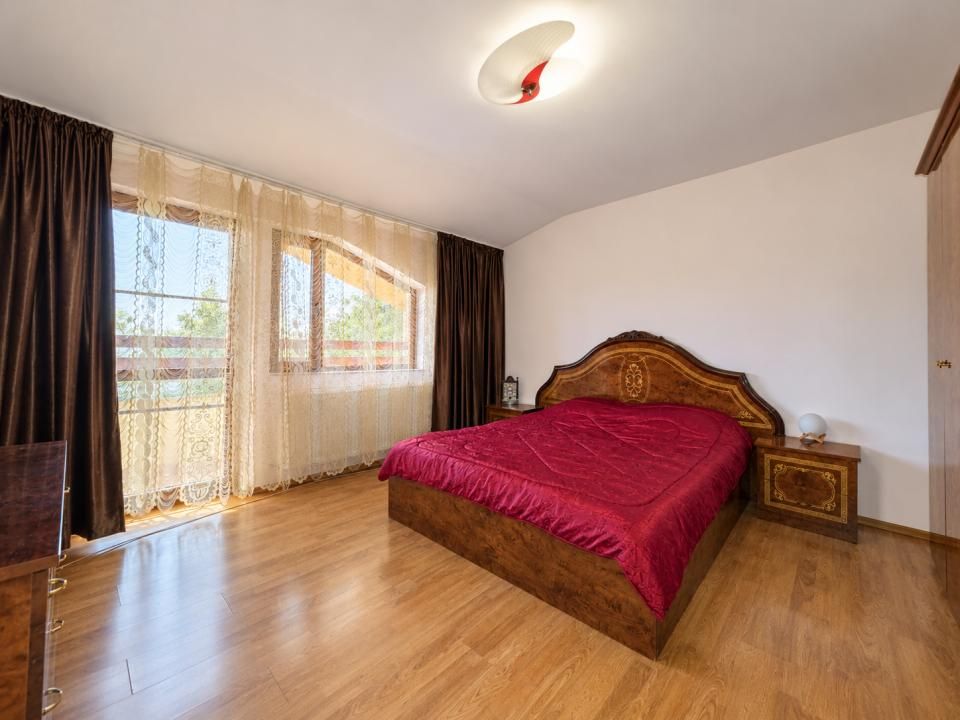 Casă pe malul lacului Snagov, ponton privat și teren 3.000 mp – fotografia 12 din 19