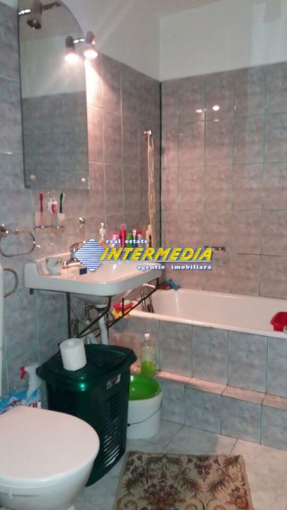 Apartament 2 camere decomandat  Alba Iulia – fotografia 4 din 5