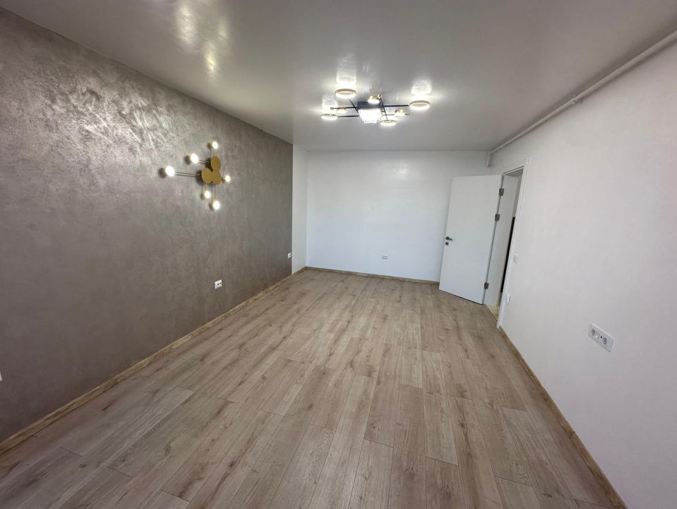 Apartament 2 camere, decomandat, renovat complet, zona Casa de Cultură - Balada – fotografia 1 din 20