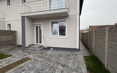 Duplex modern 4 camere, 300mp teren, 101mp utili in Utvin
