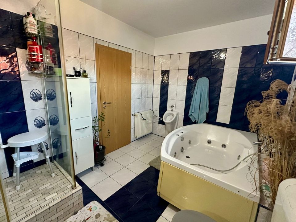 Casa individuala lux, 251 mp utili, 600 mp teren - Dumbrăvița – fotografia 10 din 17