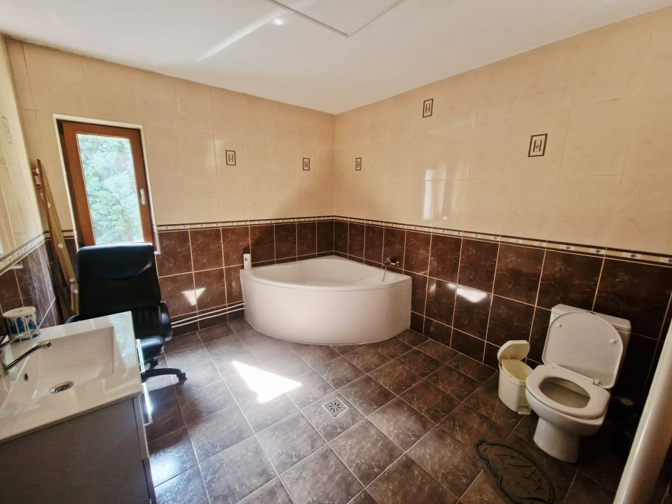 Apartament spatios si cu loc de parcare in Andrei Muresanu – fotografia 9 din 10