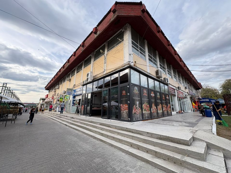 Închiriere spațiu comercial situat în Târgu Jiu, Piața Centrală – fotografia 7 din 7