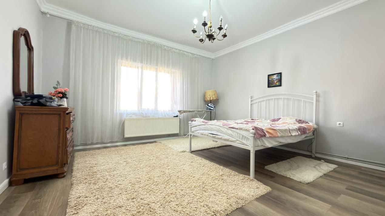 Casa individuala P+E+M cu 7 camere, garaj 140mp, 1084mp teren - Timisoara – fotografia 4 din 31