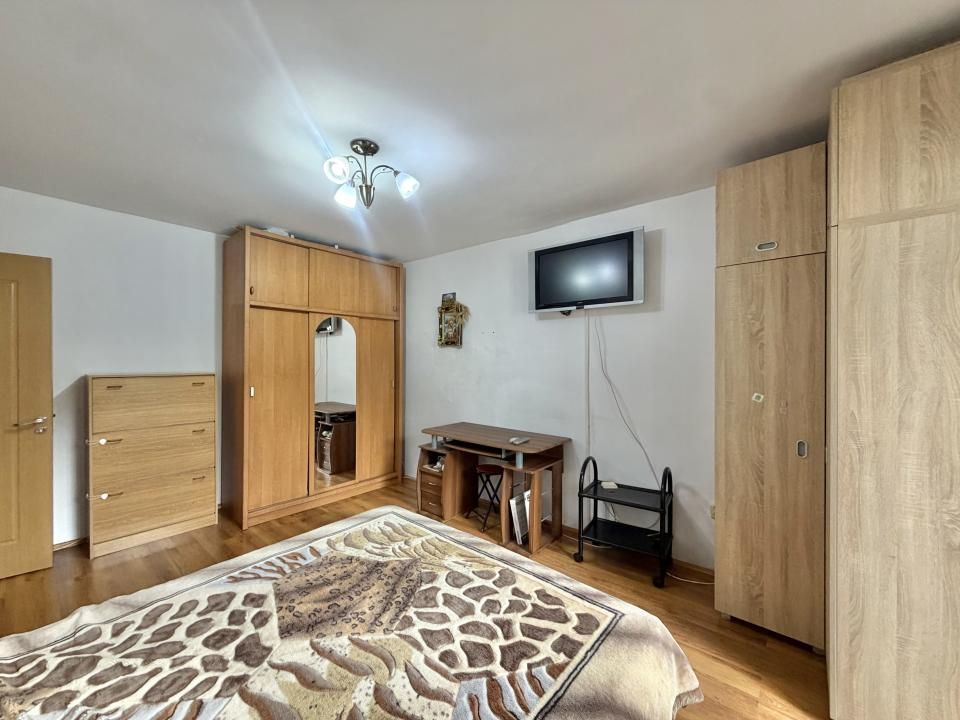 Apartament 1 camera, decomandat, etaj 3, zona Dambovita – fotografia 3 din 10