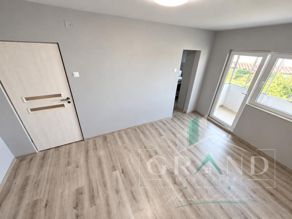 Garsonieră | Balcon închis | Etaj intermediar | Mărăști–zona Răsăritului – fotografia 10 din 19