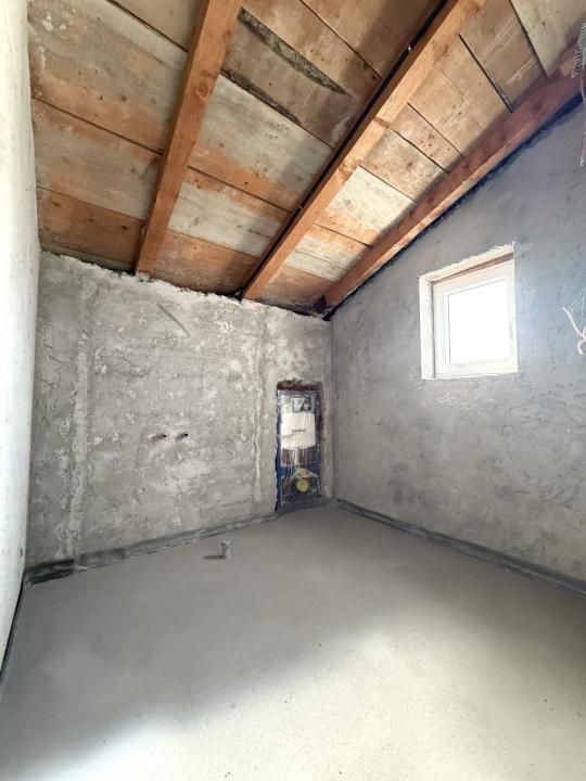 Duplex 5 camere, 3 bai, 120mp utili, 290mp teren-Ghiroda – fotografia 11 din 17