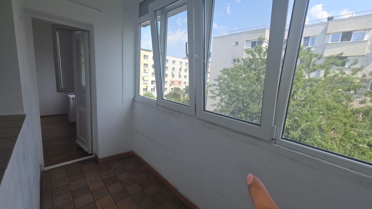 2 camere – Str. Murgeni - Titan - Basarabia - Bloc 1992 – fotografia 19 din 19