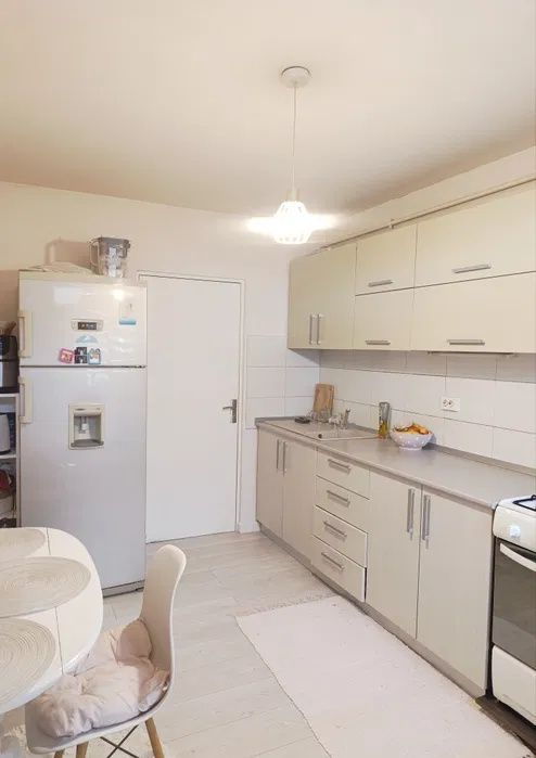 Apartament de vanzare 2 camere 68 mp 2 balcoane zona Floresti Porii – fotografia 3 din 8