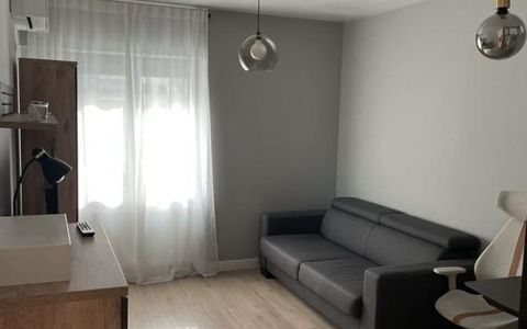2 Camere de inchiriat | Grozavesti | Centrala proprie | Metrou