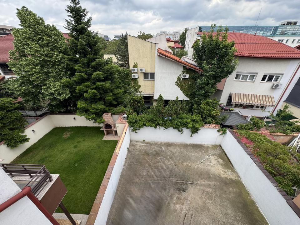 Vila de închiriat Lacul Tei – fotografia 4 din 12