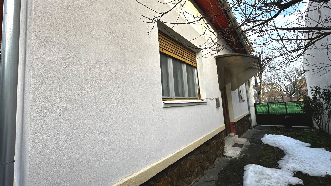 Casa 4 Camere pe Parter 441 mp Teren Alba Iulia Ultracentral CENTRU Turistic – fotografia 24 din 49