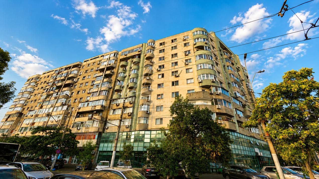 Garsoniera cu vedere la apus si acces rapid la declaratii fiscale – fotografia 34 din 35
