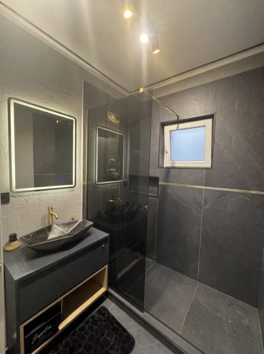 Apartament premium cu 3 camere mobilat la comandă cu terasă de 18 mp – fotografia 7 din 10