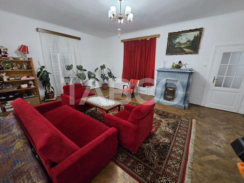 Apartament decomandat 4 camere 130mpu pivnita acces auto Orasul de Jos – fotografia 1 din 30
