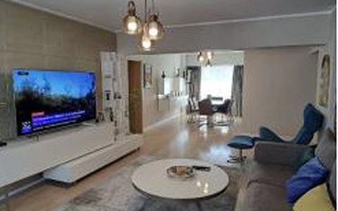 4 Camere de inchiriat | Victoriei | Metrou | Pet friendly