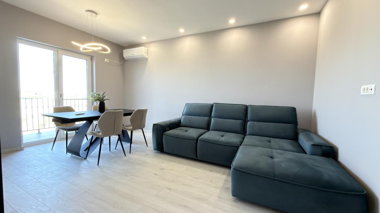 Apartament 2 camere, decomandat, 51 mp utili - Dumbravita – fotografia 1 din 13