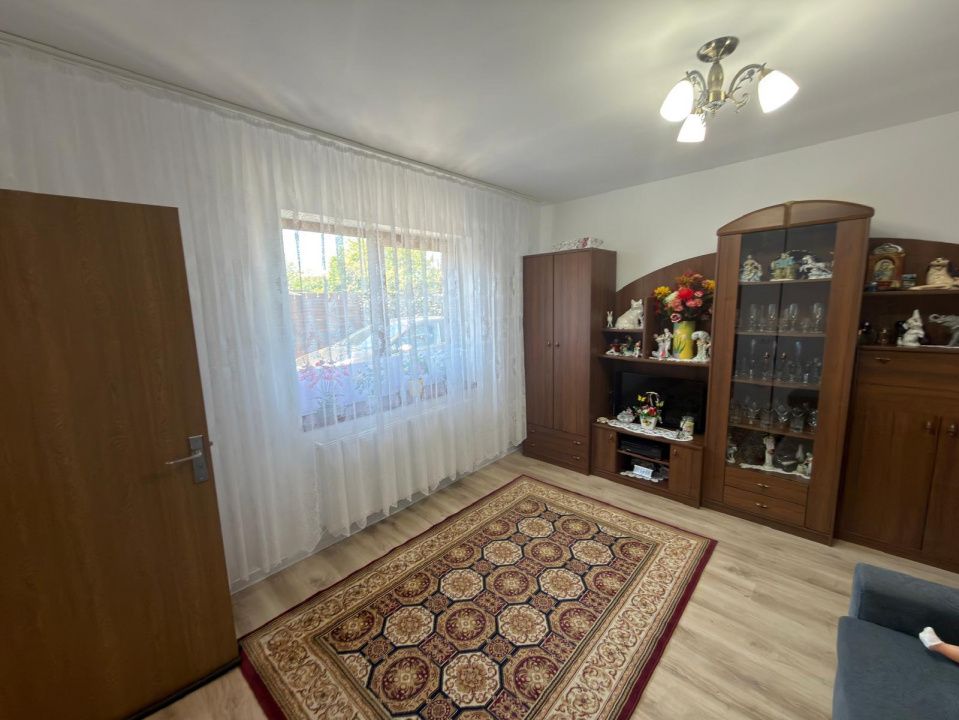 Casă de vânzare în Medeea-CET, Constanța – 3 camere, 2 băi, teren 154 mp – fotografia 4 din 16